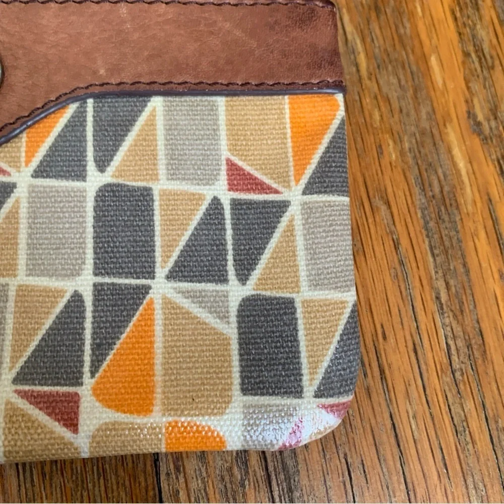 Fossil Key-Per Leather Wristlet Geometric Warm Color all-over print 4